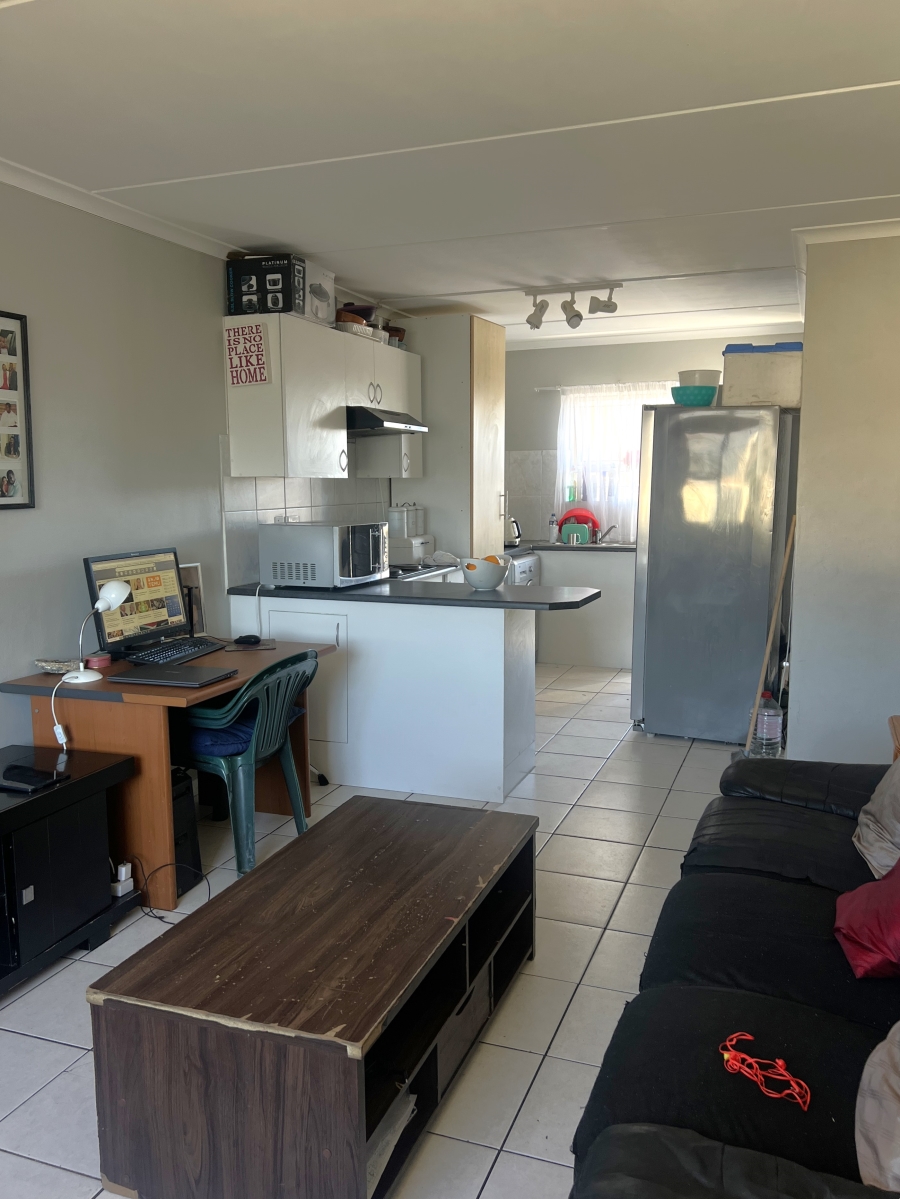 2 Bedroom Property for Sale in Guldenland Western Cape